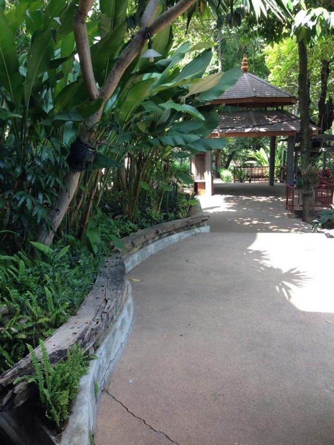 Khaoyai Lumtakong Hotel Pak Chong Dış mekan fotoğraf